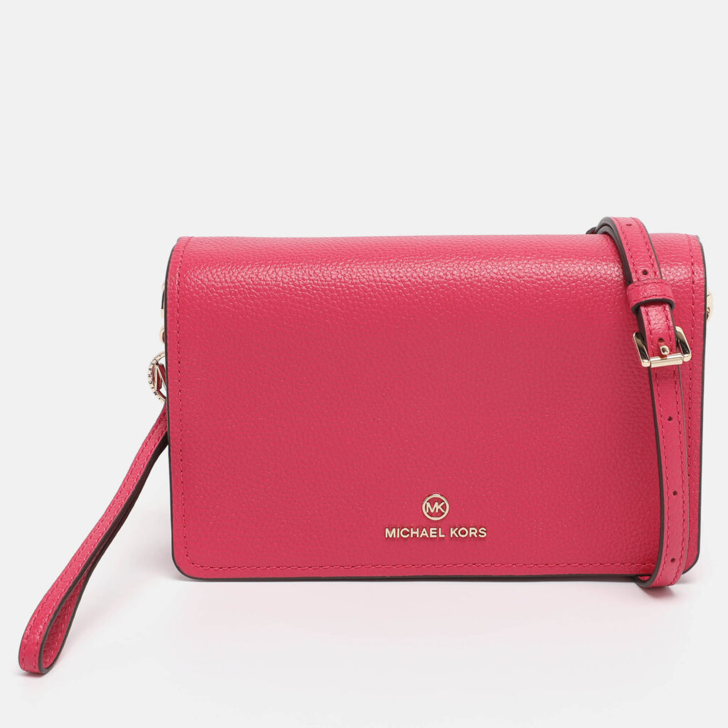 Michael Kors Pink Leather Jet Set Charm Crossbody Bag Michael Kors Pink Leather Jet Set Charm Crossbody Bag