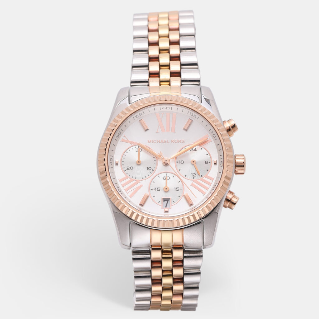 Michael Kors Silver Tri-Tone Stainless Steel Lexington MK5735 Women's Wristwatch 38 mm Michael Kors Silver Tri-Tone Stainless Steel Lexington MK5735 Women's Wristwatch 38 mm