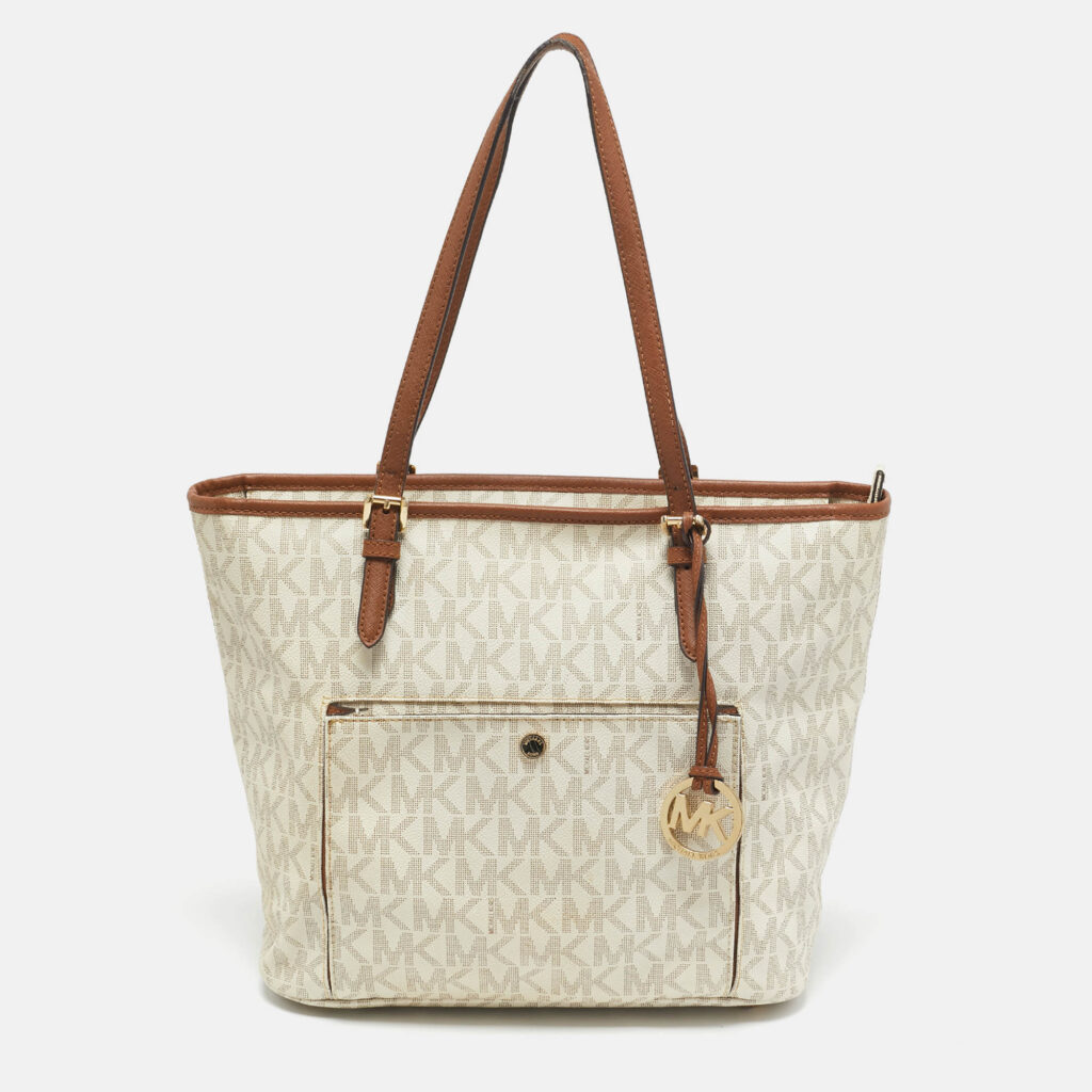 MICHAEL Michael Kors Off White Signature Coated Canvas Jet Set Snap Pocket Tote MICHAEL Michael Kors Off White Signature Coated Canvas Jet Set Snap Pocket Tote