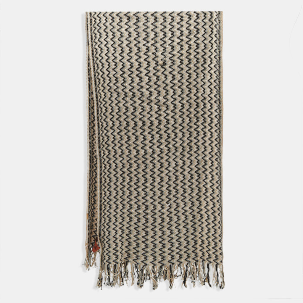 Missoni Beige/Black Zig Zag Crochet Scarf Missoni Beige/Black Zig Zag Crochet Scarf