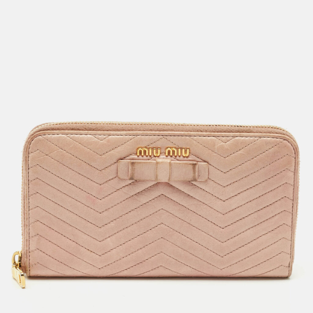 Miu Miu Beige Quilted Leather Zip Continental Wallet Miu Miu Beige Quilted Leather Zip Continental Wallet