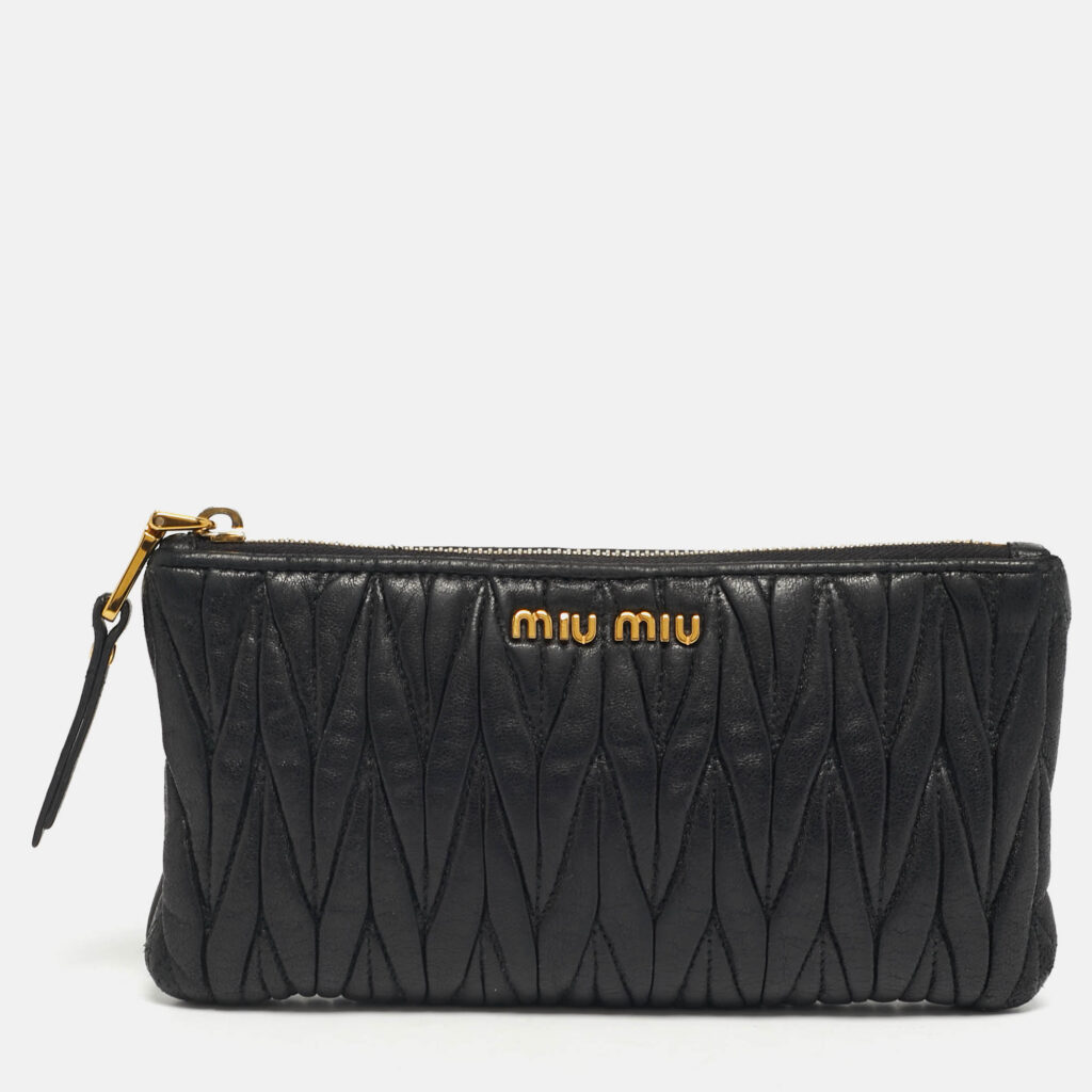Miu Miu Black Matelassé Leather Zip Pouch Miu Miu Black Matelassé Leather Zip Pouch