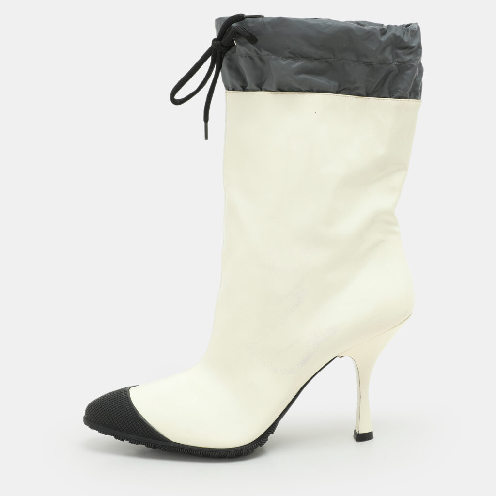 luxury-women-miu-miu-used-shoes-p1182139-001.jpg Miu Miu Cream/Grey Patent Leather and Nylon Ankle Length Boots Size 41
