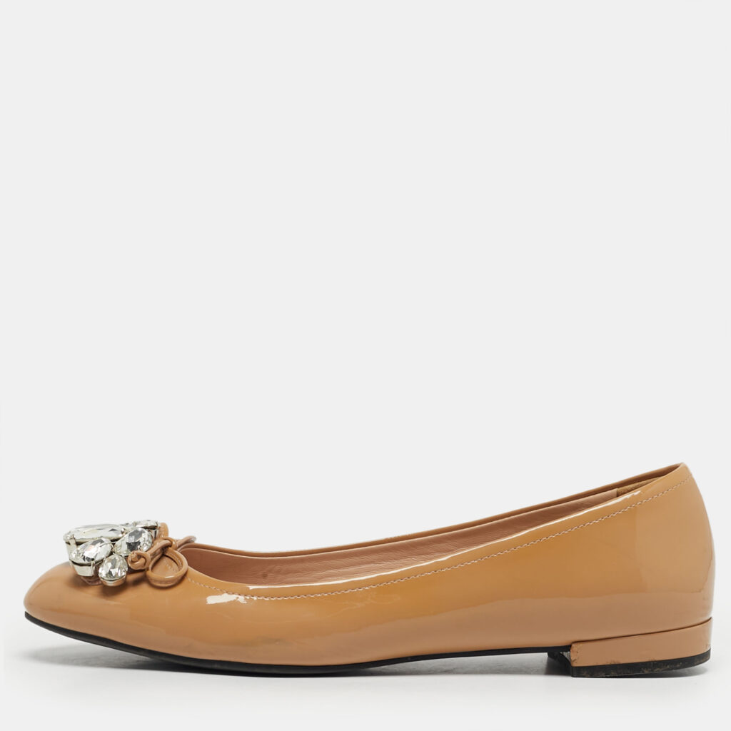 Miu Miu Beige Patent Leather Crystal Embellished Ballet Flats Size 36.5 Miu Miu Beige Patent Leather Crystal Embellished Ballet Flats Size 36.5
