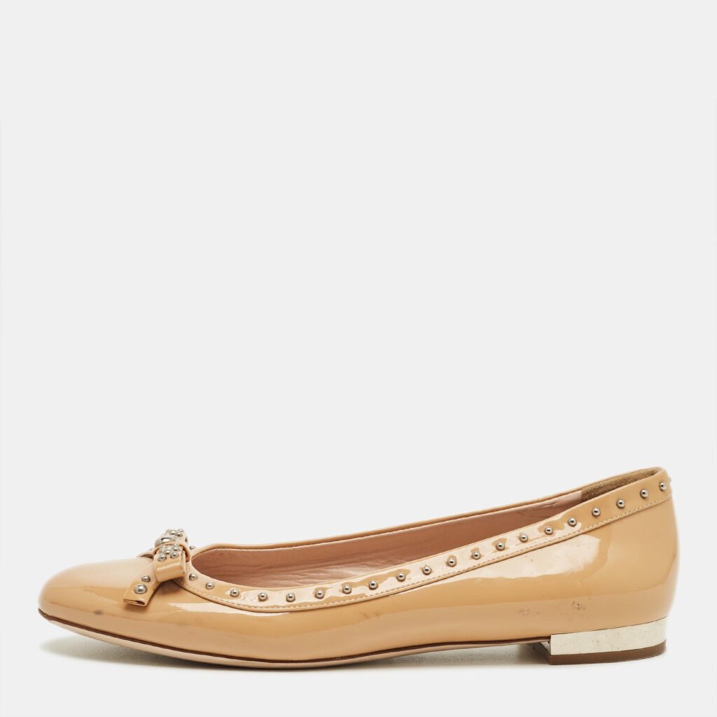 Miu Miu Beige Patent Leather Studded Bow Ballet Flats Size 38.5 Miu Miu Beige Patent Leather Studded Bow Ballet Flats Size 38.5