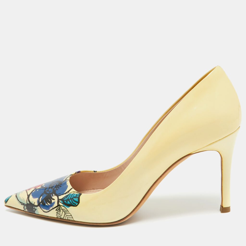 Miu Miu Yellow Patent Leather Floral Print Pumps Size 37 Miu Miu Yellow Patent Leather Floral Print Pumps Size 37