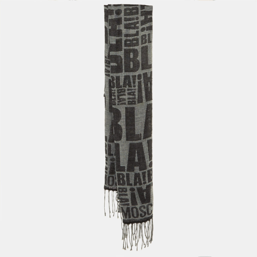 Moschino Grey Bla Bla Wool Blend Fringed Stole Moschino Grey Bla Bla Wool Blend Fringed Stole