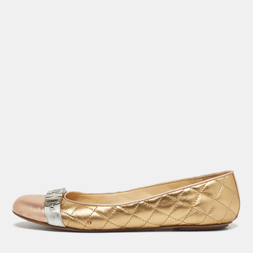 Moschino Gold Leather Logo Embellished Ballet Flats Size 38 Moschino Gold Leather Logo Embellished Ballet Flats Size 38