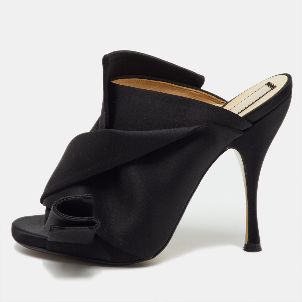 N21 Black Satin Raso Knot Peep Toe Mules Size 39 N21 Black Satin Raso Knot Peep Toe Mules Size 39