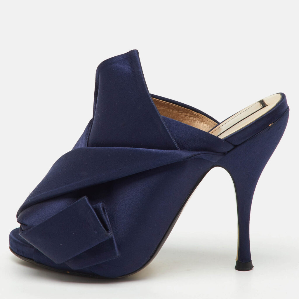 N°21 Navy Blue Satin Crystal Embellishment Raso Knot Mules Size 36 N°21 Navy Blue Satin Crystal Embellishment Raso Knot Mules Size 36