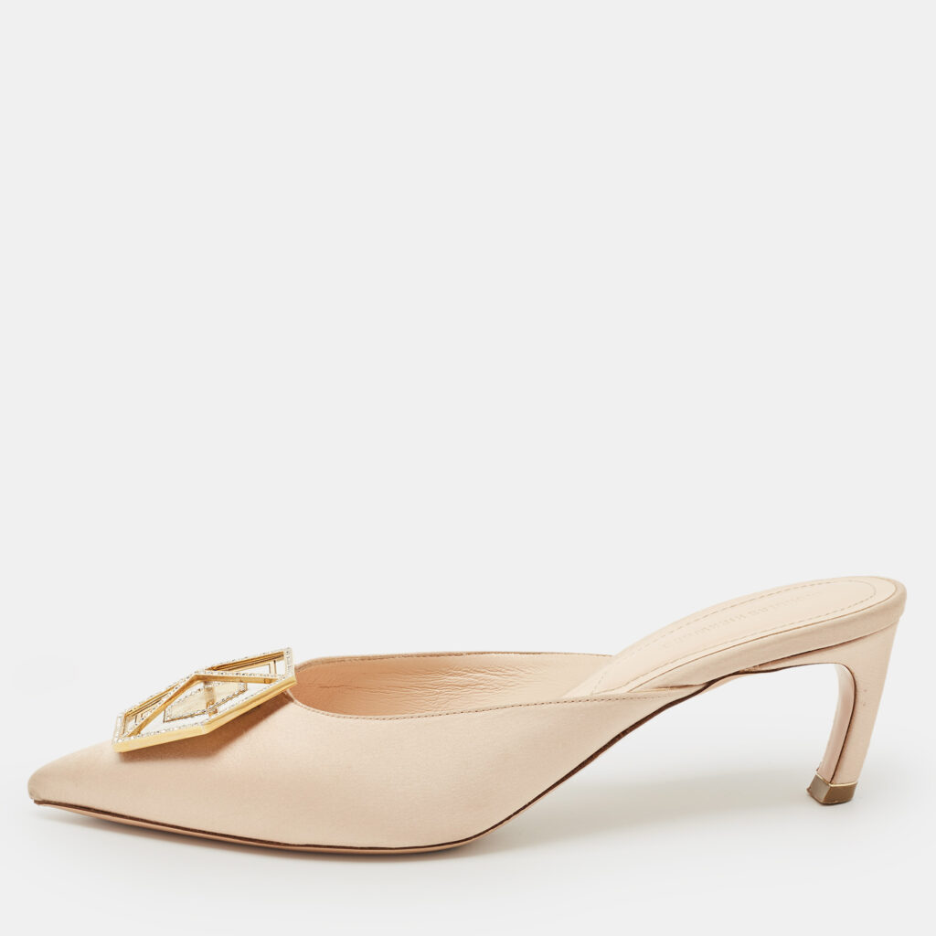 Nicholas Kirkwood Beige Satin Eden Crystals Embellished Mule Sandals Size 39 Nicholas Kirkwood Beige Satin Eden Crystals Embellished Mule Sandals Size 39
