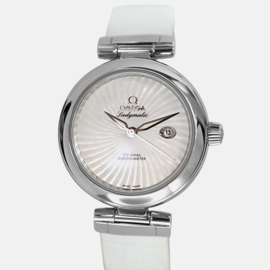 Omega Ladymatic 425.33.34.20.05.001 Automatic Mother of Pearl Stainless Steel Women's Wristwatch 34 mm Omega Ladymatic 425.33.34.20.05.001 Automatic Mother of Pearl Stainless Steel Women's Wristwatch 34 mm