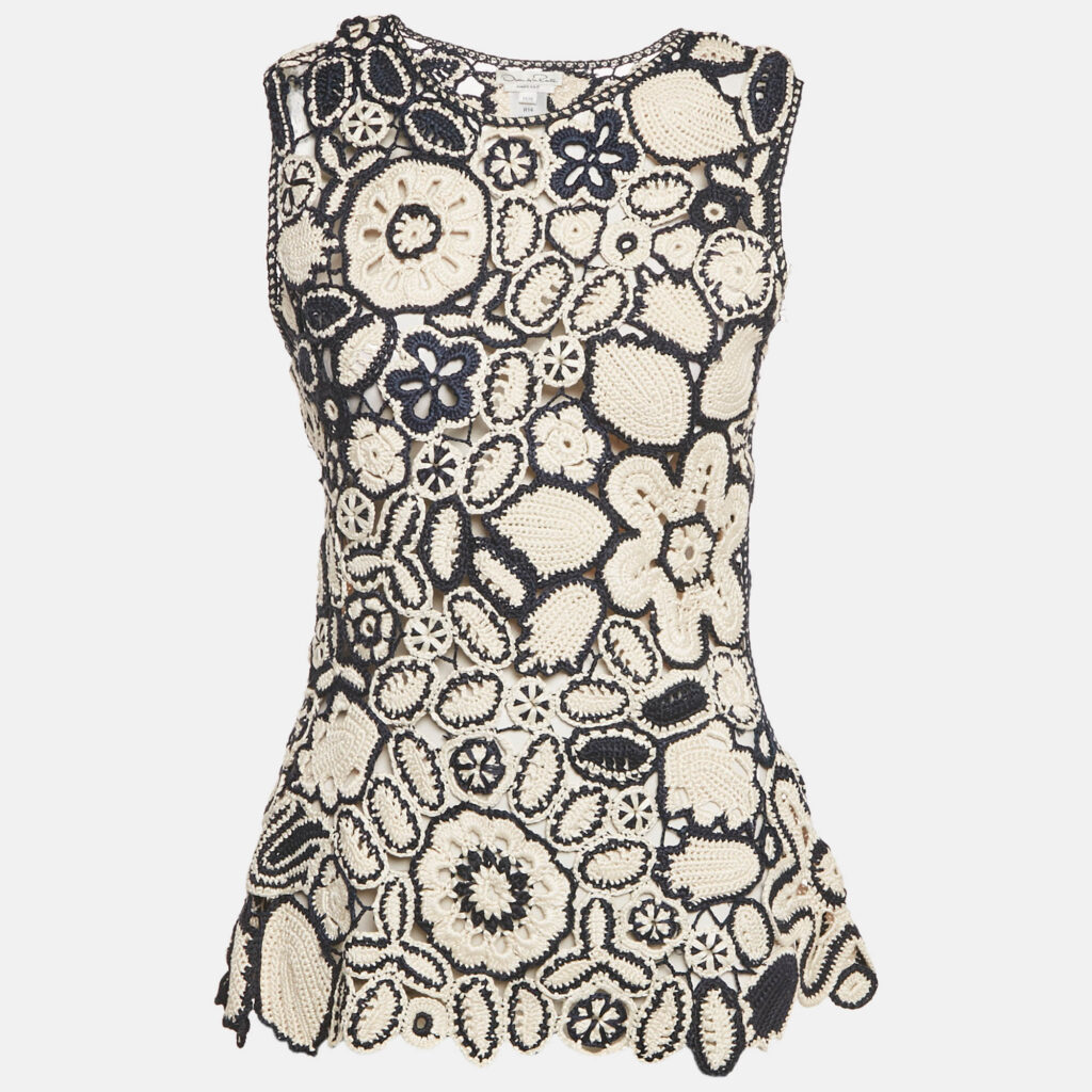 Oscar de la Renta Blue/Cream Patterned Crochet Top M Oscar de la Renta Blue/Cream Patterned Crochet Top M