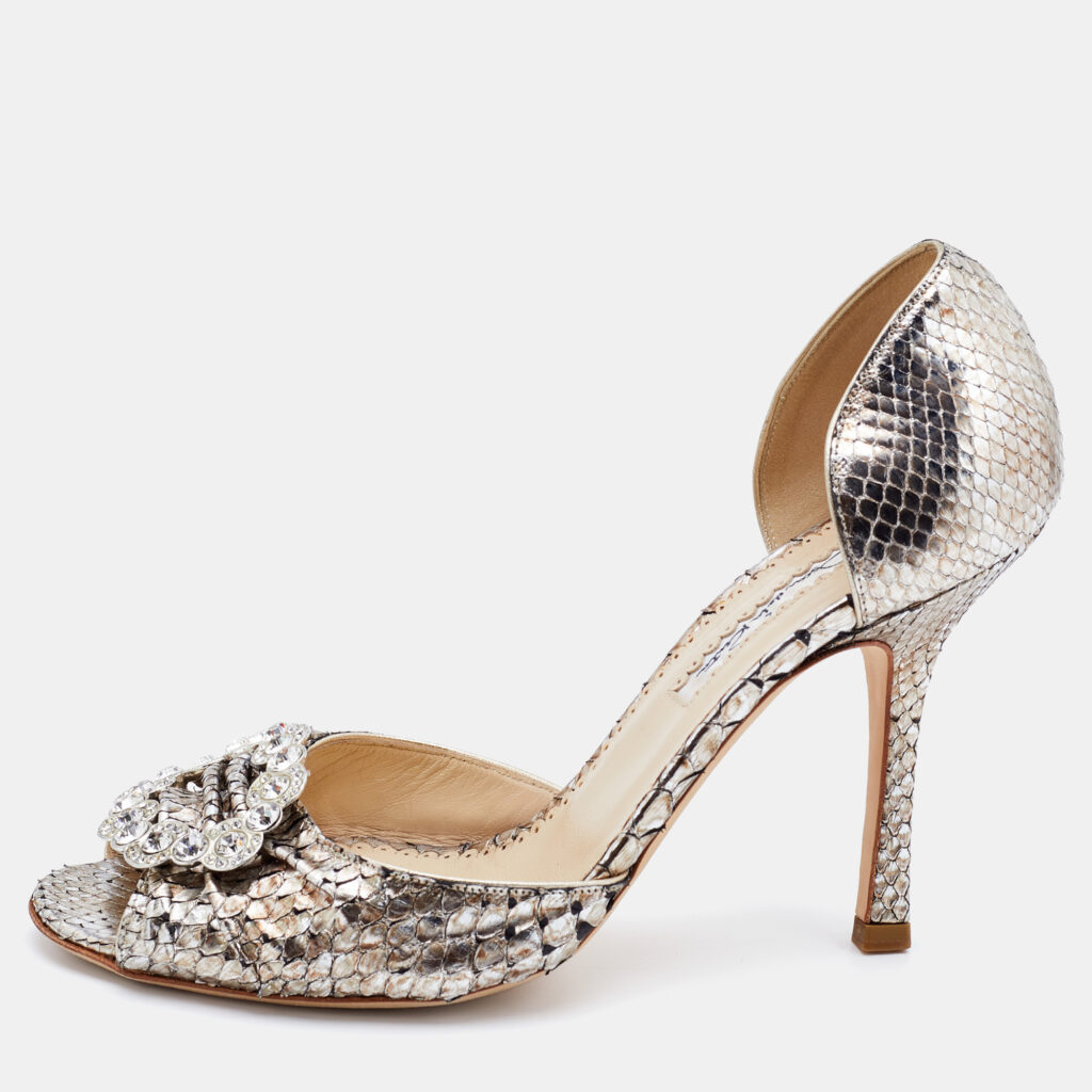 Oscar de la Renta Silver Python Crystal Embellished Dorsay Pumps Size 37.5 Oscar de la Renta Silver Python Crystal Embellished Dorsay Pumps Size 37.5