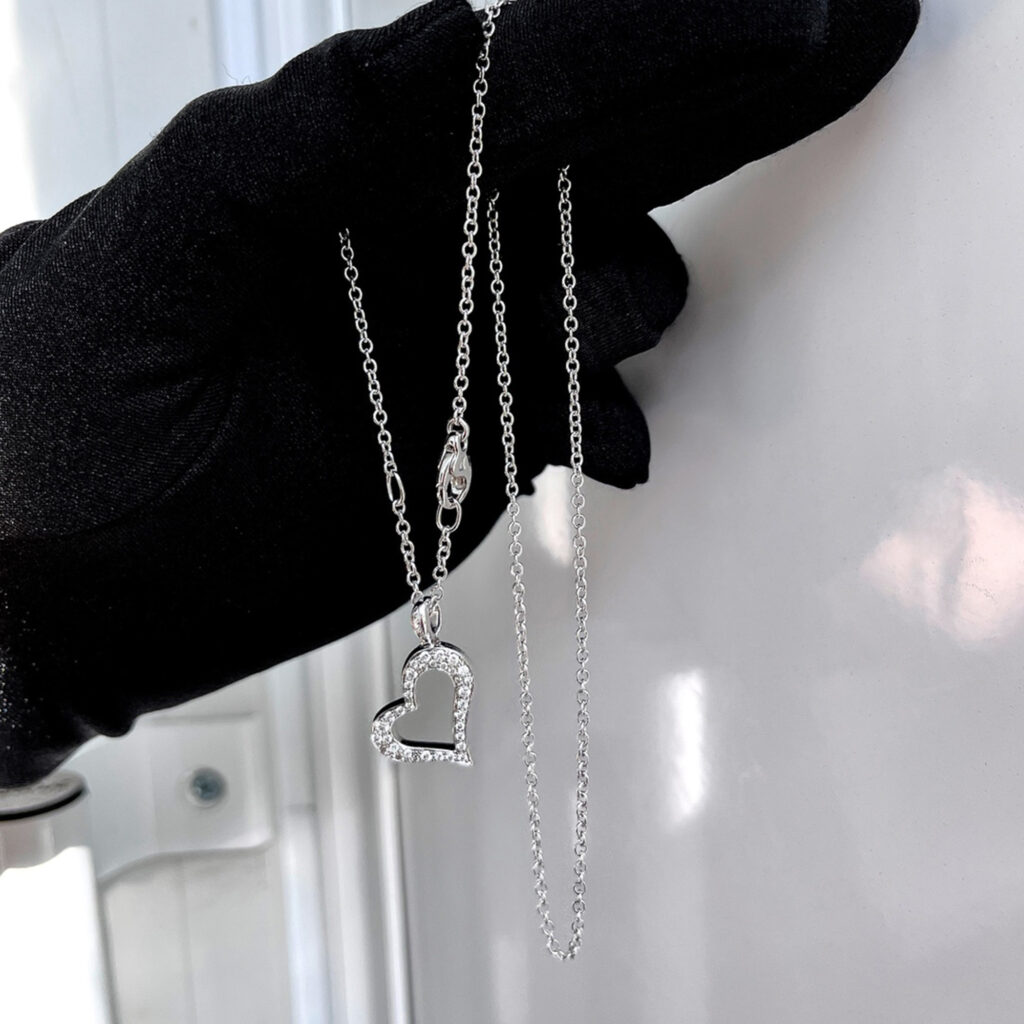 Piaget 18K White Gold Heart Necklace Full Diamonds Piaget 18K White Gold Heart Necklace Full Diamonds