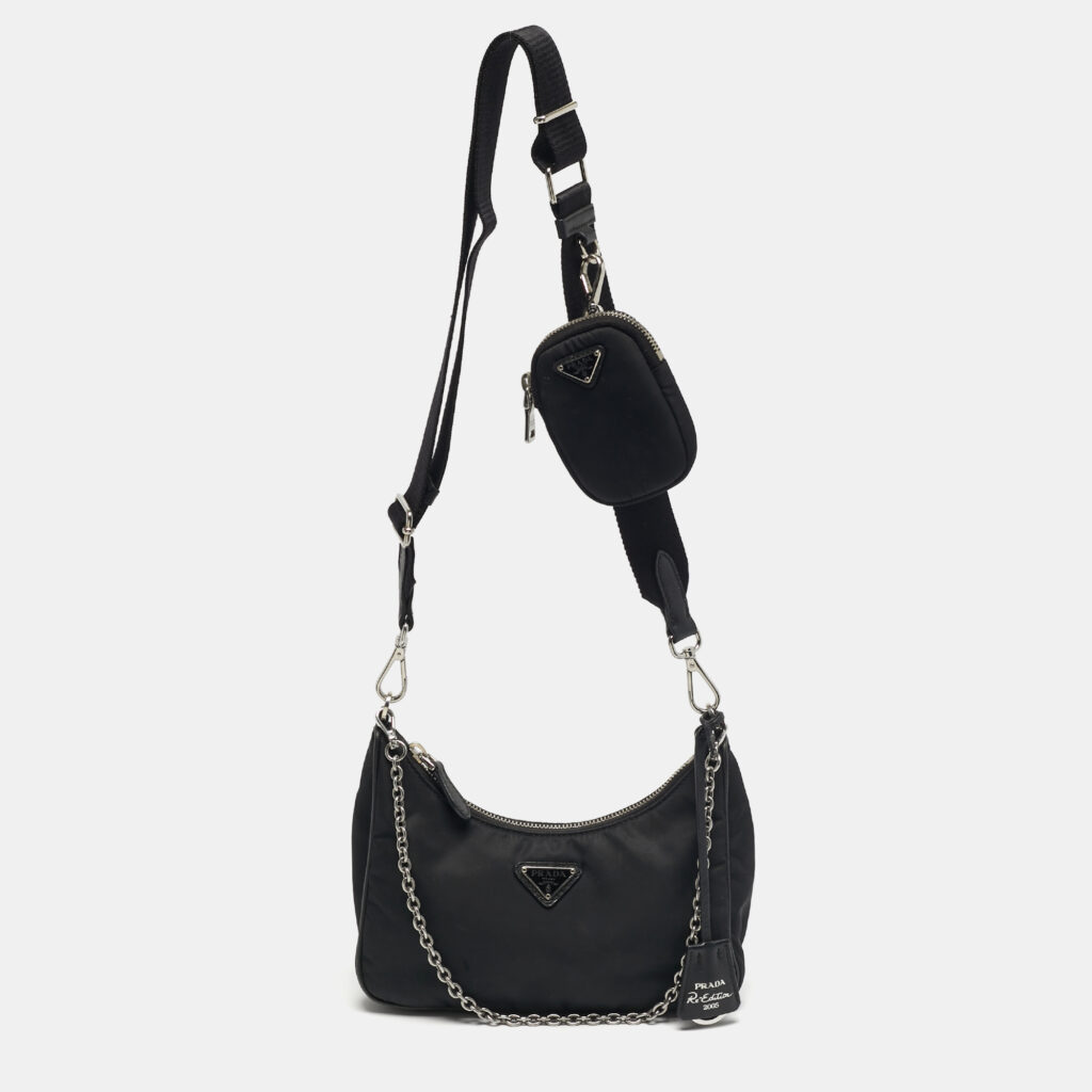 Prada Black Nylon and Saffiano Leather Re-Edition 2005 Shoulder Bag Prada Black Nylon and Saffiano Leather Re-Edition 2005 Shoulder Bag