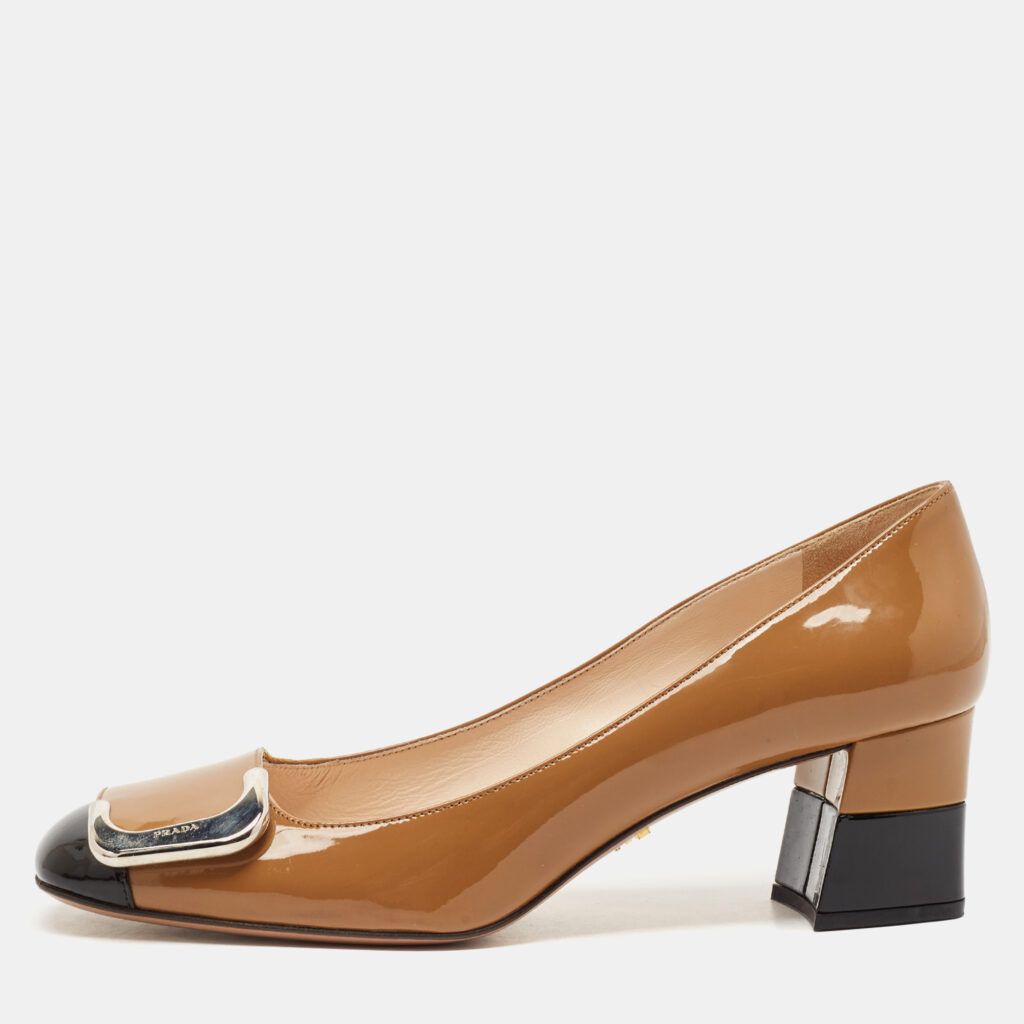 Prada Black/Beige Patent Leather Buckle Block Heel Pumps Size 38.5 Prada Black/Beige Patent Leather Buckle Block Heel Pumps Size 38.5