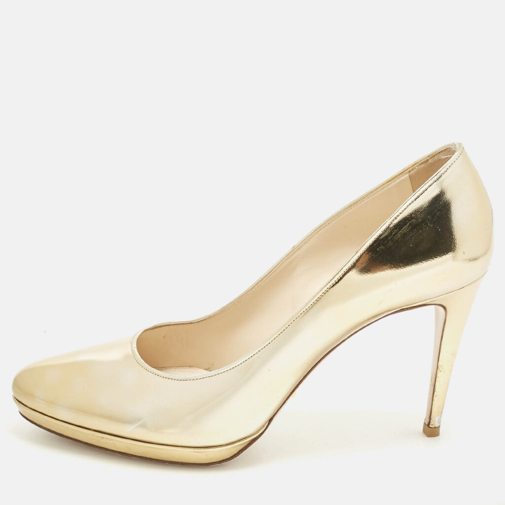 Prada Gold Leather Pointed Toe Pumps Size 42 Prada Gold Leather Pointed Toe Pumps Size 42