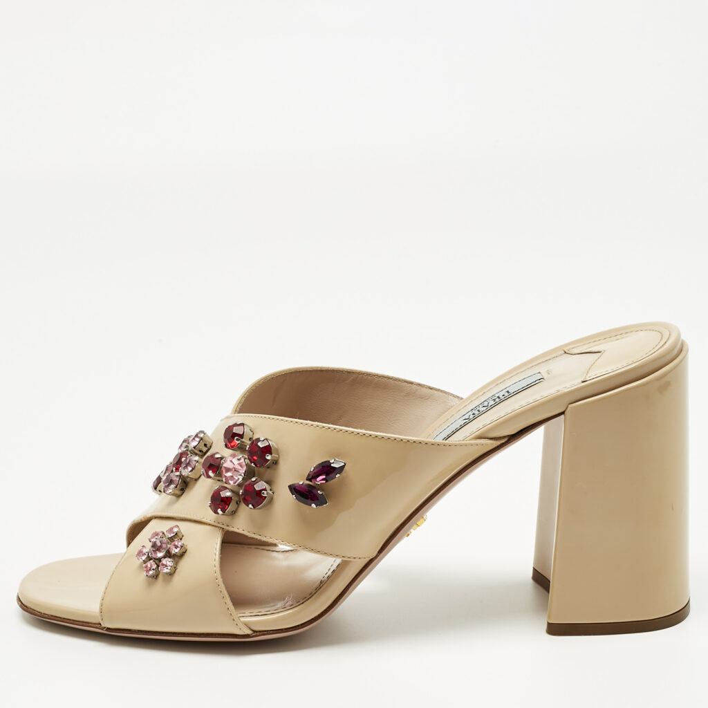 Prada Beige Patent Leather Crisscross Crystals Embellished Slide Sandals Size 41 Prada Beige Patent Leather Crisscross Crystals Embellished Slide Sandals Size 41