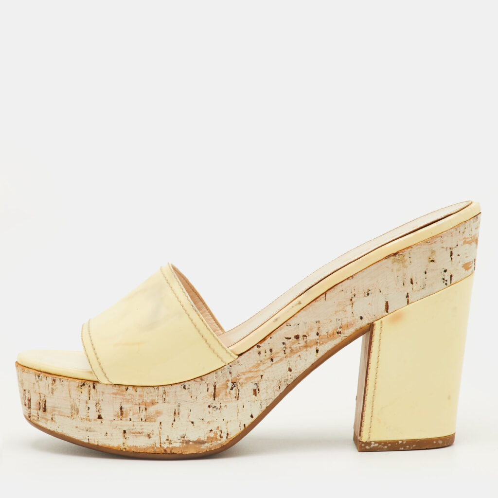 Prada Size 41 Cream Patent Leather Cork Platform Block Heel Sandals Prada Size 41 Cream Patent Leather Cork Platform Block Heel Sandals