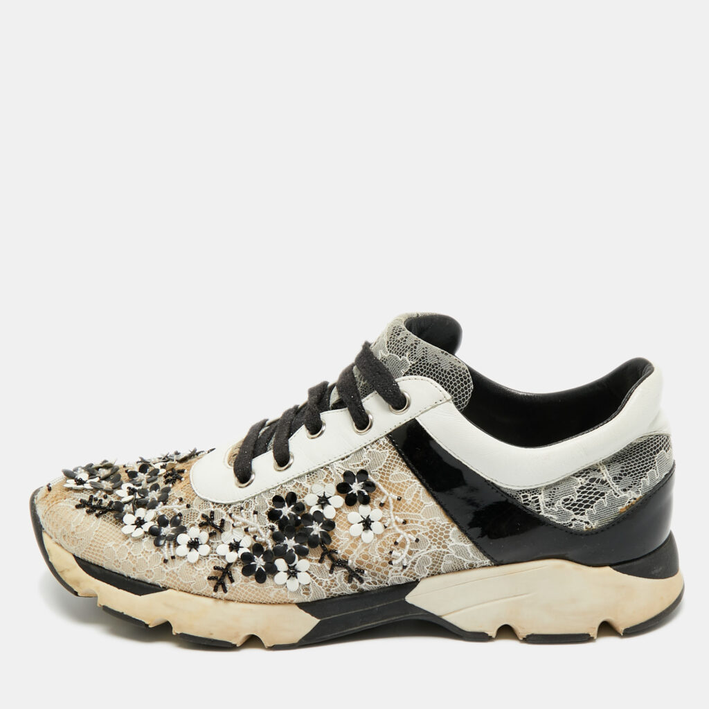 René Caovilla White/Black Leather and Mesh Flower Embellished Lace Up Sneakers Size 39 René Caovilla White/Black Leather and Mesh Flower Embellished Lace Up Sneakers Size 39