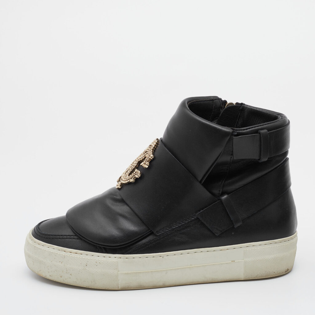 luxury-women-roberto-cavalli-used-shoes-p661085-005-1.jpg Roberto Cavalli Black Leather High Top Sneakers Size 36