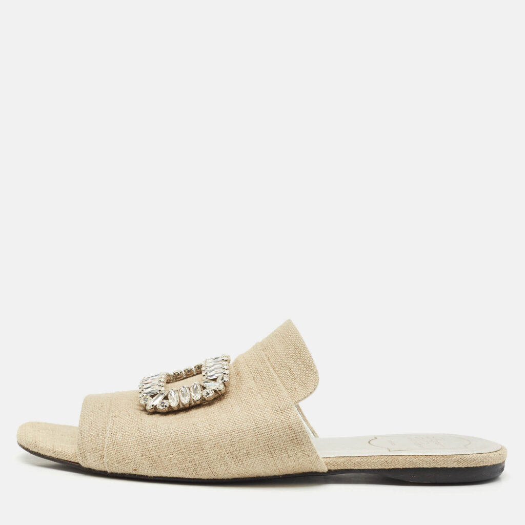 Roger Vivier Cream Canvas Tiffany Buckle Flat Slides Size 41 Roger Vivier Cream Canvas Tiffany Buckle Flat Slides Size 41