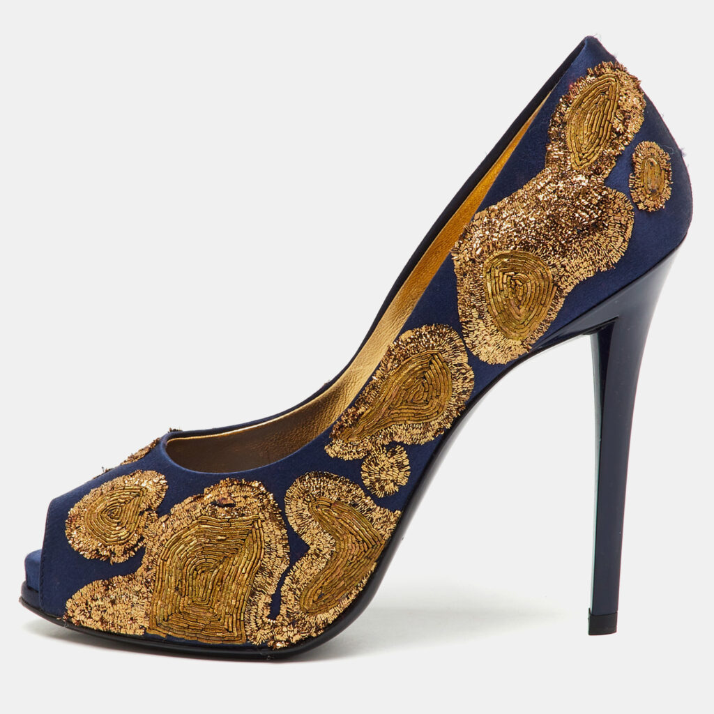 Roger Vivier Navy Blue/Gold Embroidered Satin Peep Toe Platform Pumps Size 36 Roger Vivier Navy Blue/Gold Embroidered Satin Peep Toe Platform Pumps Size 36