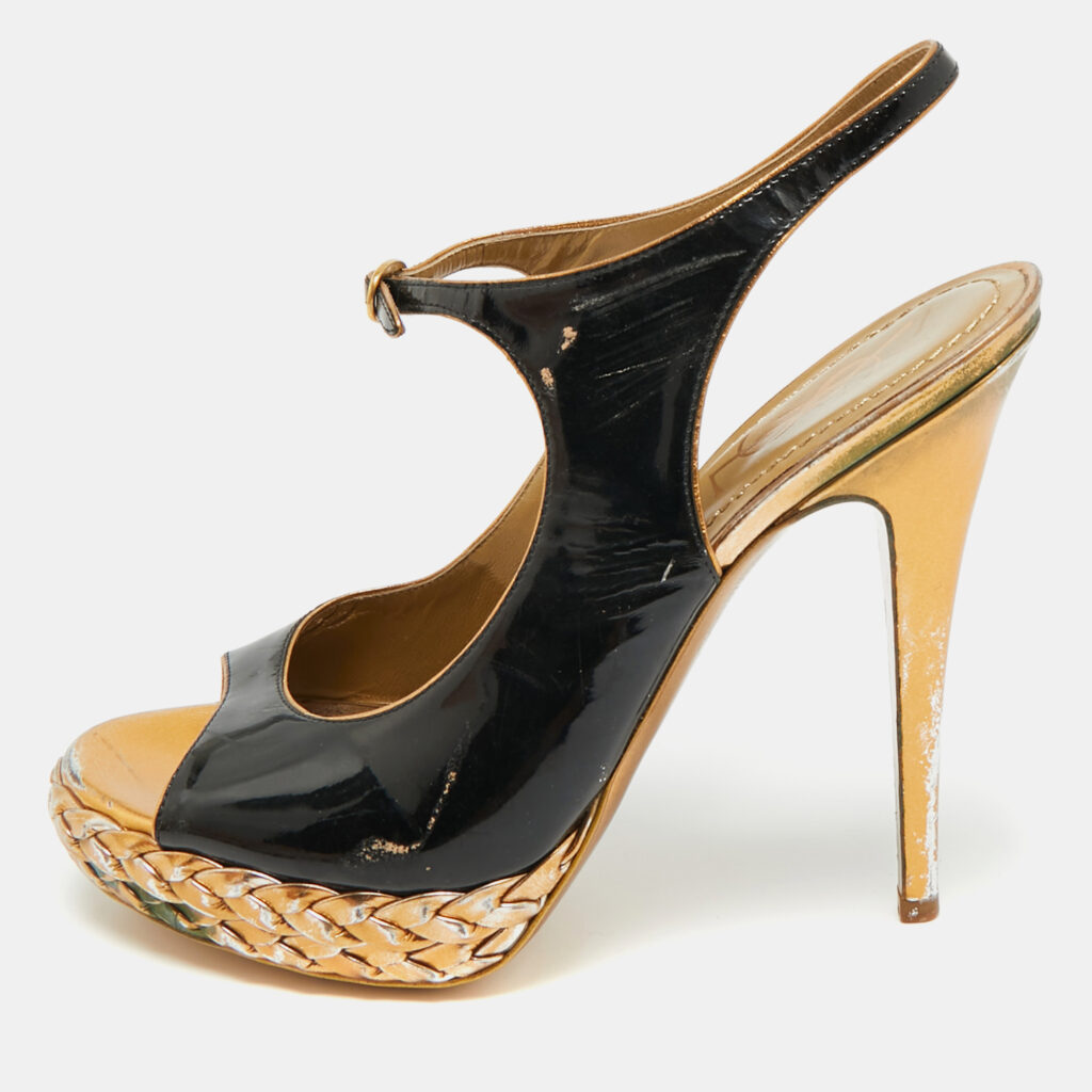 Saint Laurent Size 38.5 Black Patent Leather Platform Ankle Strap Sandals Saint Laurent Size 38.5 Black Patent Leather Platform Ankle Strap Sandals