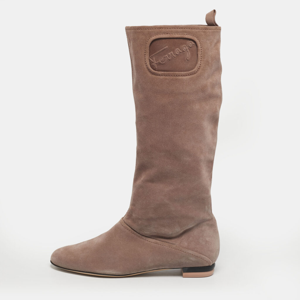 Salvatore Ferragamo Dusty Pink Suede My Sweet Calf Length Boots Size 40 Salvatore Ferragamo Dusty Pink Suede My Sweet Calf Length Boots Size 40
