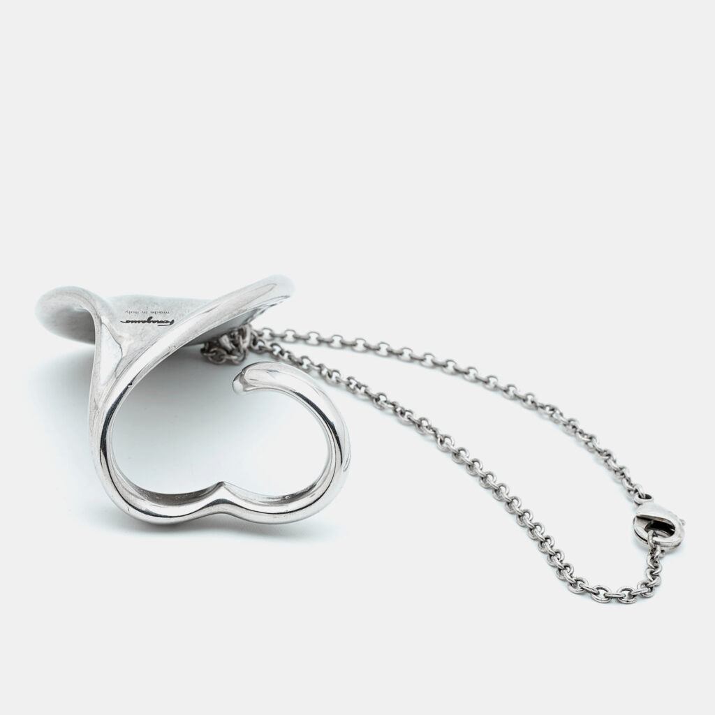 luxury-women-salvatore-ferragamo-used-accessories-p1244608-001.jpg Salvatore Ferragamo Silver Tone Bracelet Ring Size 51