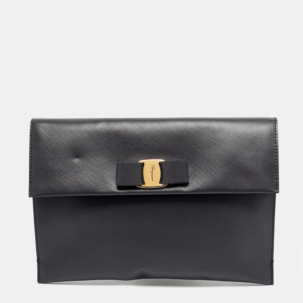 Salvatore Ferragamo Grey Leather Vara Bow Flat Clutch Salvatore Ferragamo Grey Leather Vara Bow Flat Clutch