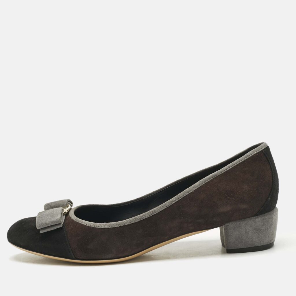 Salvatore Ferragamo Multicolor Suede Vara Bow Pumps Size 38.5 Salvatore Ferragamo Multicolor Suede Vara Bow Pumps Size 38.5