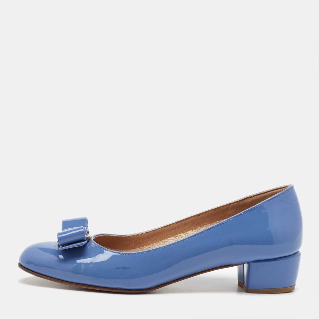 Salvatore Ferragamo Light Blue Patent Leather Vara Bow Pumps Size 36.5 Salvatore Ferragamo Light Blue Patent Leather Vara Bow Pumps Size 36.5