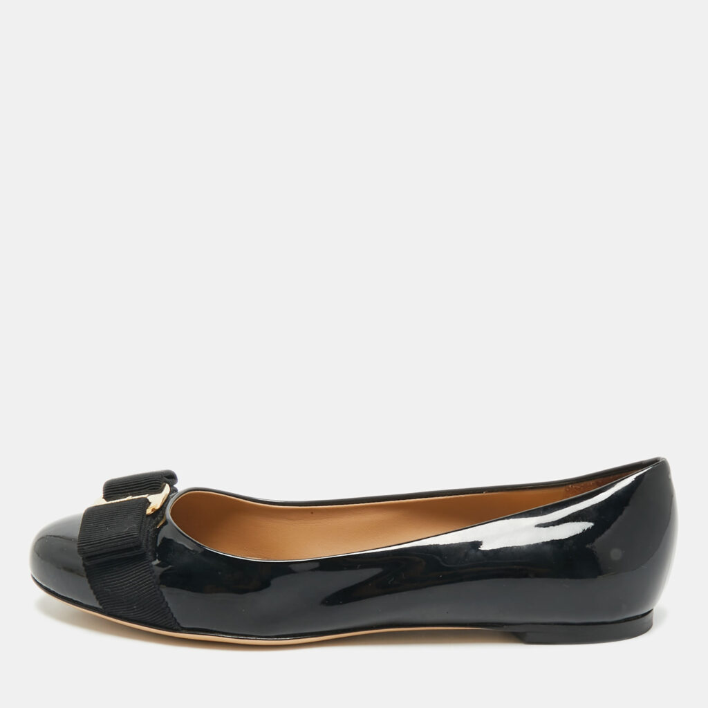 Salvatore Ferragamo Black Patent Leather Varina Ballet Flats Size 35 Salvatore Ferragamo Black Patent Leather Varina Ballet Flats Size 35