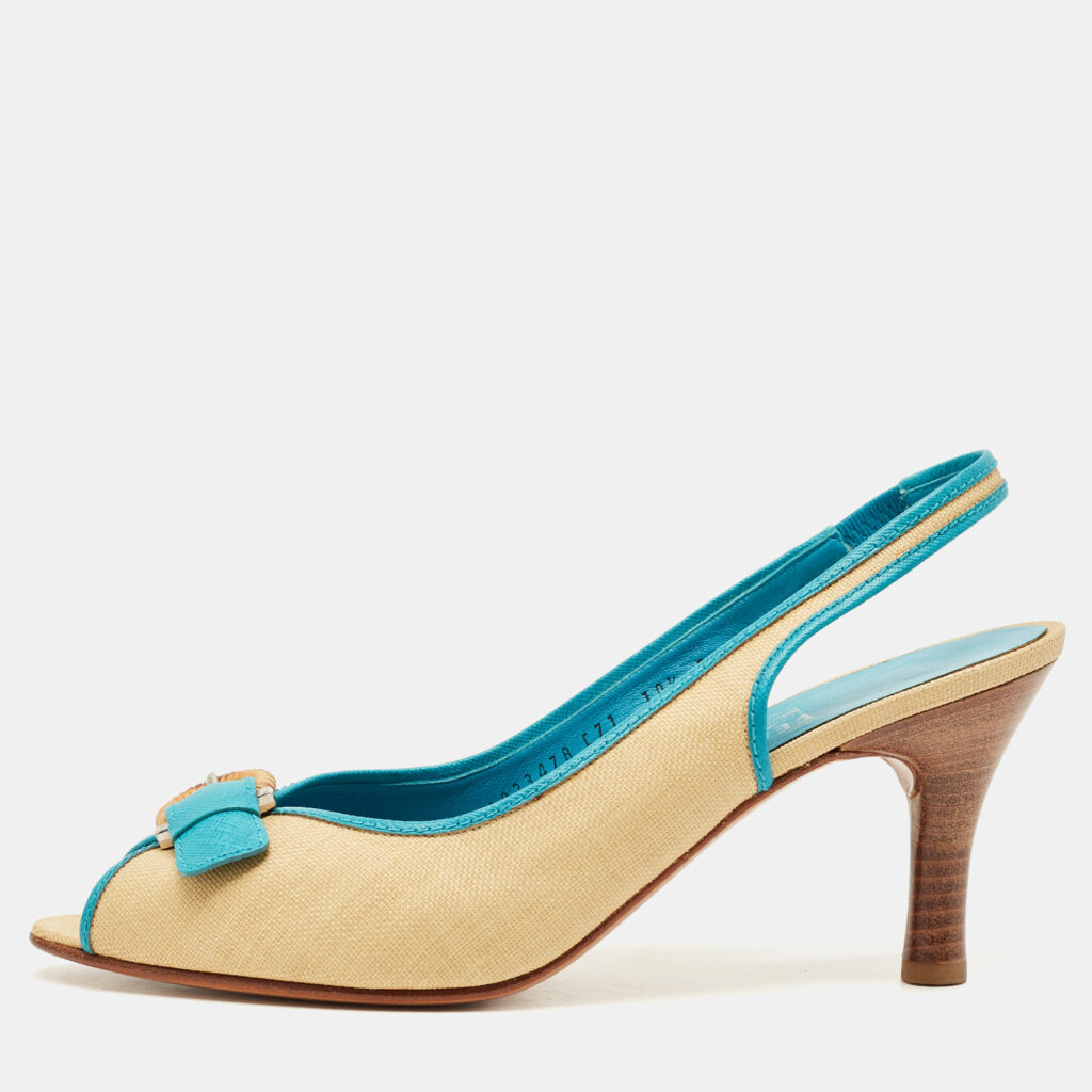 Salvatore Ferragamo Blue/Cream Leather and Raffia Anah Slingback Pumps Size 41 Salvatore Ferragamo Blue/Cream Leather and Raffia Anah Slingback Pumps Size 41