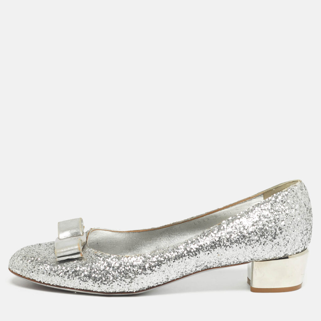 luxury-women-salvatore-ferragamo-used-shoes-p1241168-010-1.jpg Salvatore Ferragamo Silver Canvas and Leather Garda Block Heel Pumps Size 40