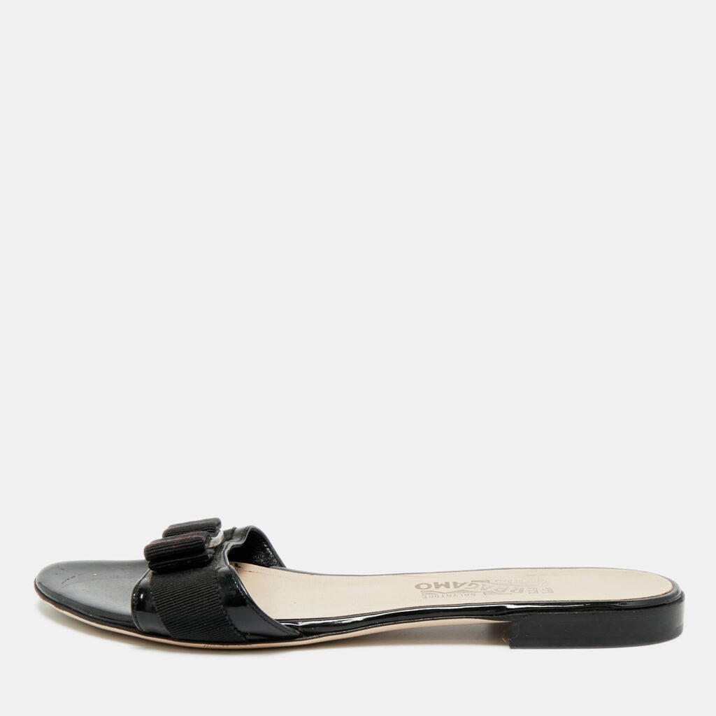 Salvatore Ferragamo Black Patent Leather Vara Bow Open Toe Flats Size 39.5 Salvatore Ferragamo Black Patent Leather Vara Bow Open Toe Flats Size 39.5