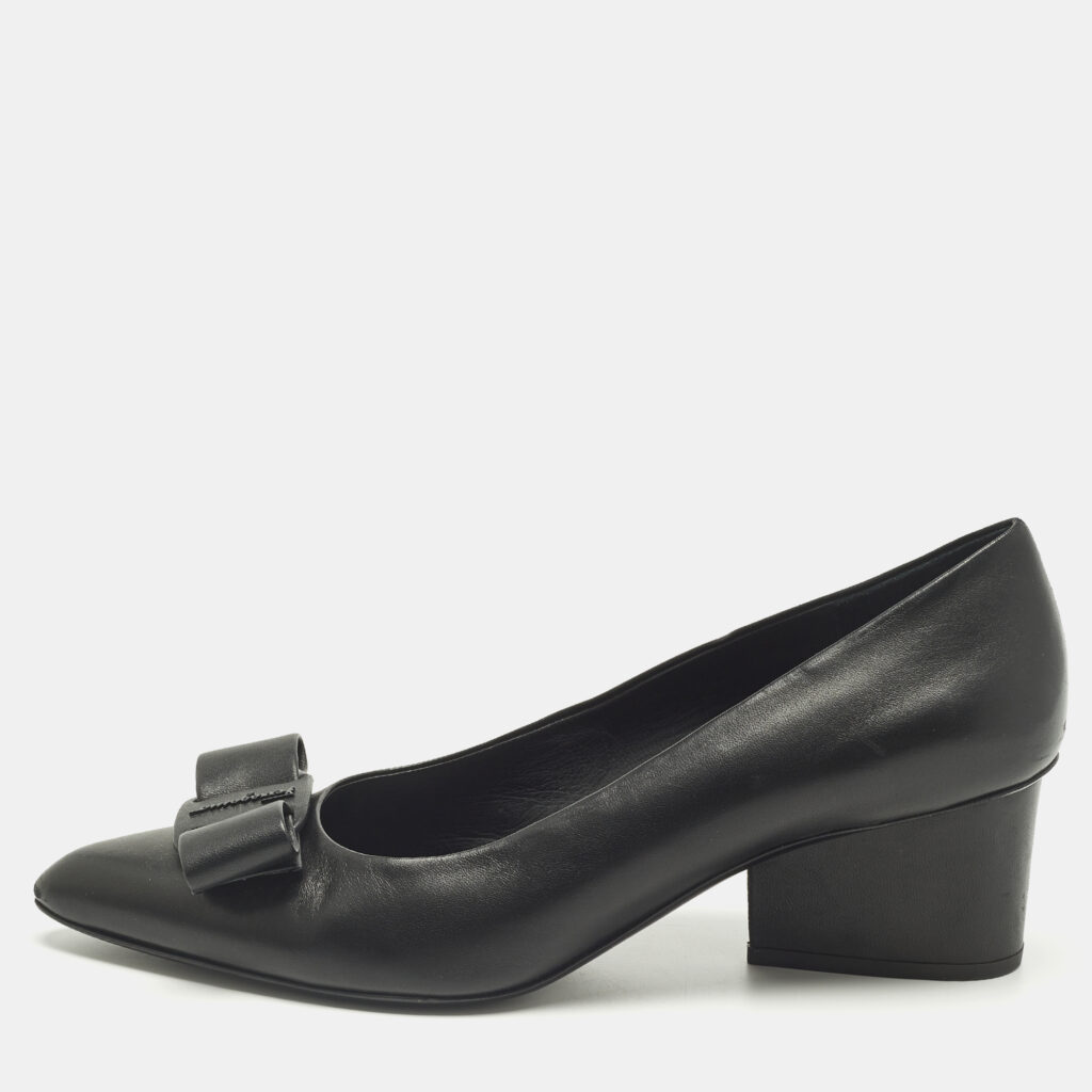 Salvatore Ferragamo Viva Size 42 Black Leather Pumps Salvatore Ferragamo Viva Size 42 Black Leather Pumps