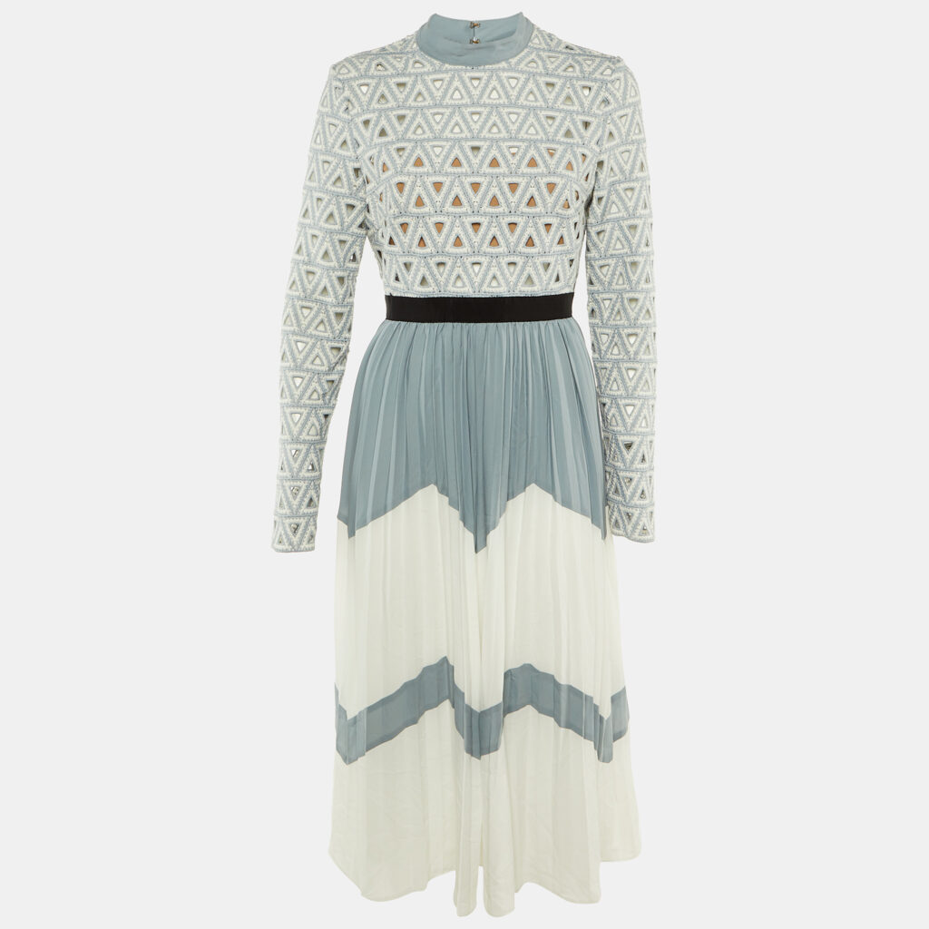 luxury-women-self-portrait-used-clothes-p1224492-006-1.jpg Self-Portrait Blue /White Crochet & Crepe Pleated Midi Dress M
