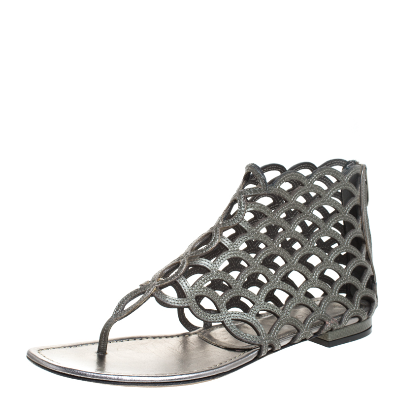 Sergio Rossi Metallic Grey Leather Cut Out Scalloped Flat Sandals Size 37.5 Sergio Rossi Metallic Grey Leather Cut Out Scalloped Flat Sandals Size 37.5