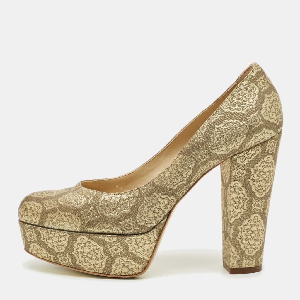 Stella McCartney Gold Brocade Fabric Block Heel Pumps Size 38.5 Stella McCartney Gold Brocade Fabric Block Heel Pumps Size 38.5
