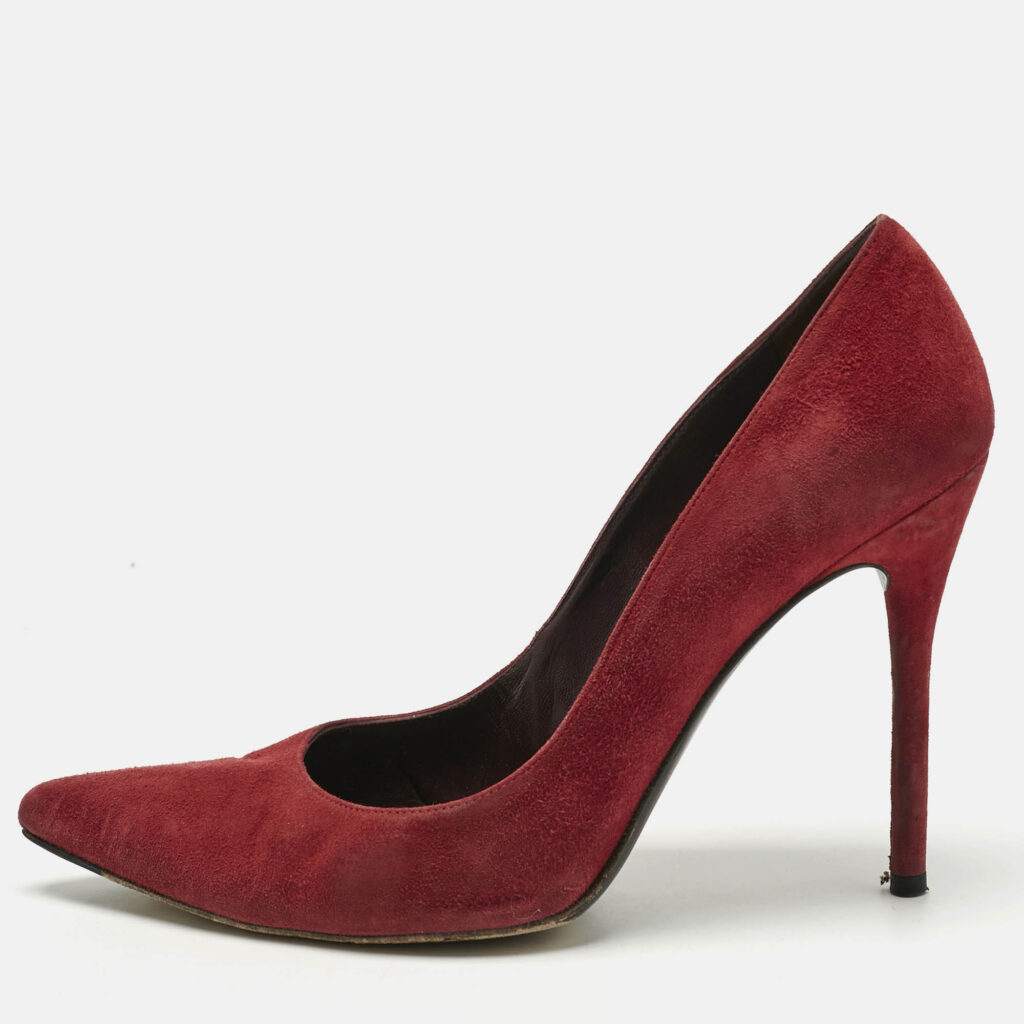 Stuart Weitzman Scarlet Red Suede Nouveau Pointed Toe Pumps Size 39 Stuart Weitzman Scarlet Red Suede Nouveau Pointed Toe Pumps Size 39
