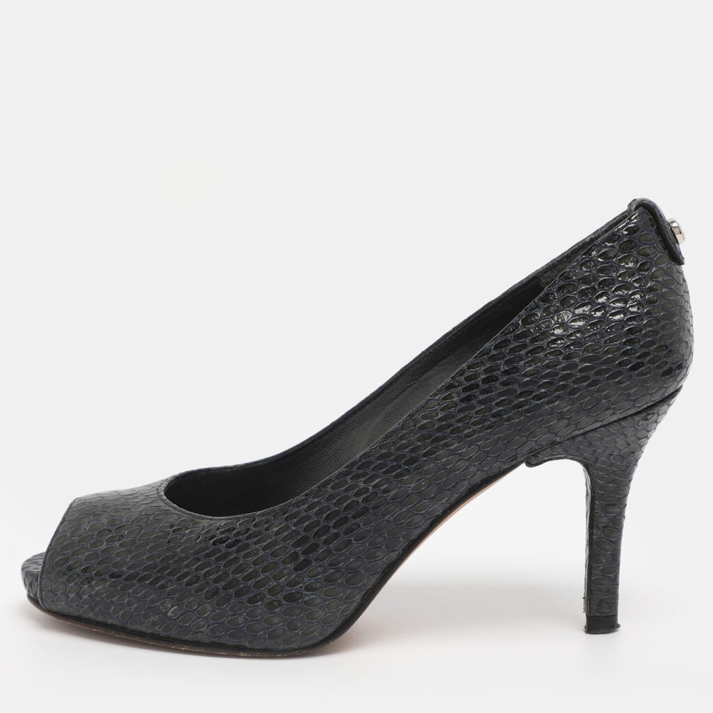 Stuart Weitzman Navy Blue Python Embossed Leather Peep Toe Pumps Size 36 Stuart Weitzman Navy Blue Python Embossed Leather Peep Toe Pumps Size 36