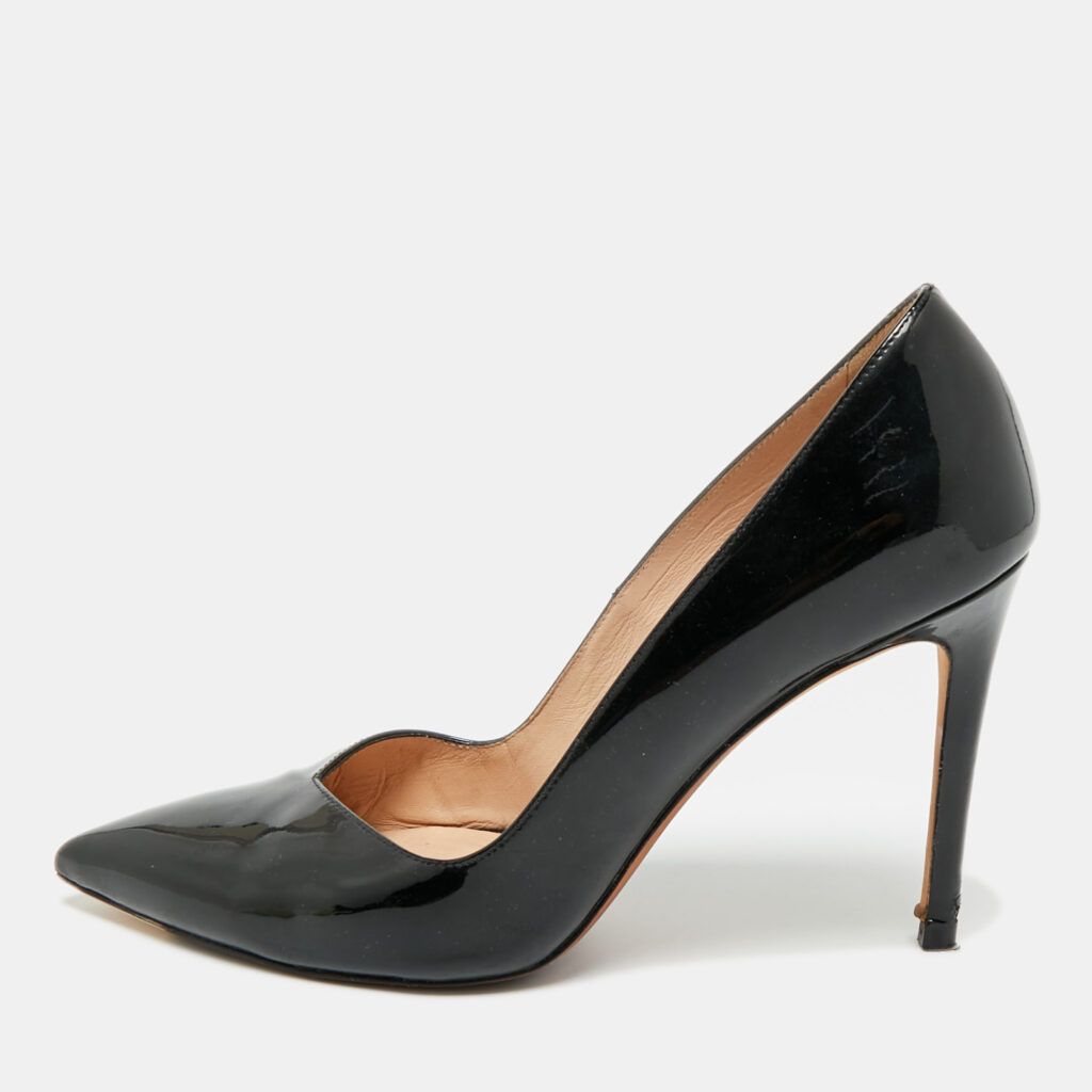 Stuart Weitzman Black Patent Leather Pointed Toe Pumps Size 38