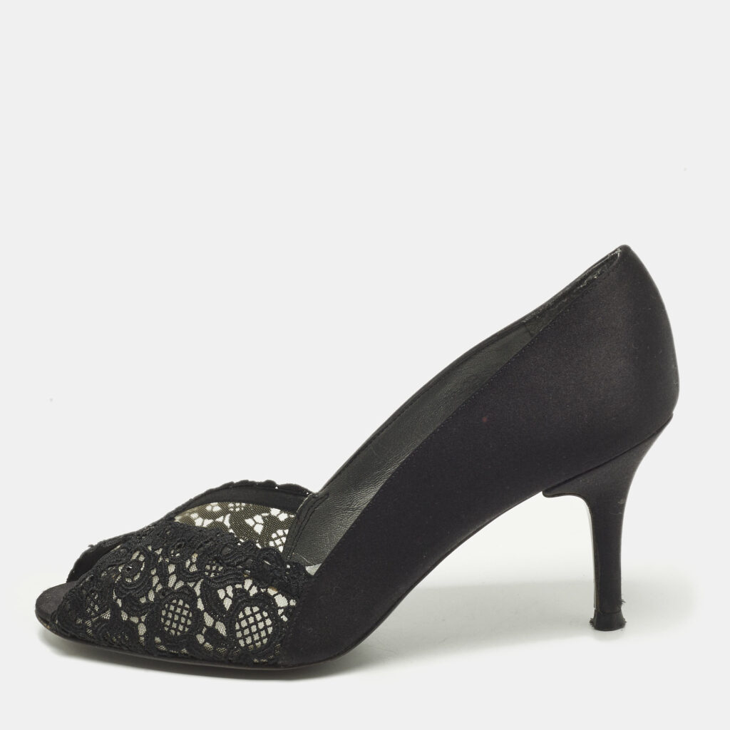 Stuart Weitzman Chantelle Size 38.5 Black Lace and Satin Peep Toe Pumps