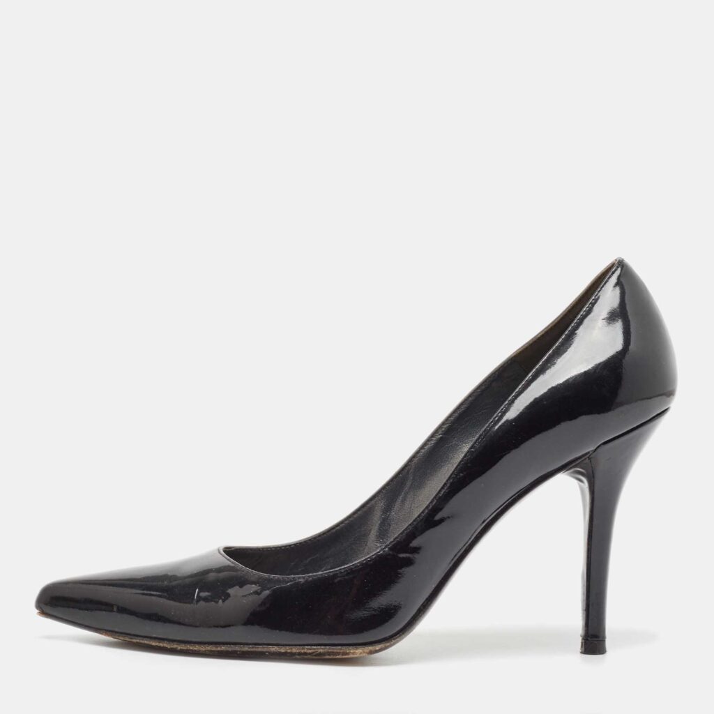 luxury-women-stuart-weitzman-used-shoes-p930952-003.jpg Stuart Weitzman Black Patent Leather Pointed Toe Pumps Size 39.5