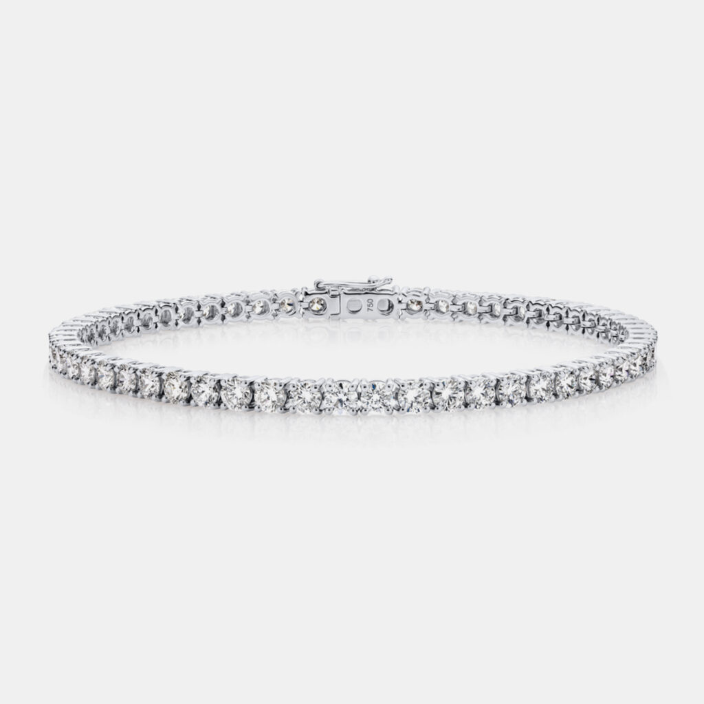 5.20 cts Round Brilliant Cut Lab Grown Diamonds 18k White Gold Tennis Bracelet 5.20 cts Round Brilliant Cut Lab Grown Diamonds 18k White Gold Tennis Bracelet