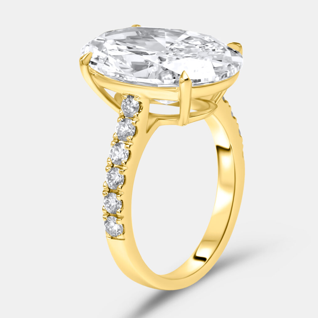 8.5 cts Oval and Round Lab Grown Diamond 18k Yellow Gold Ring Size 53 8.5 cts Oval and Round Lab Grown Diamond 18k Yellow Gold Ring Size 53