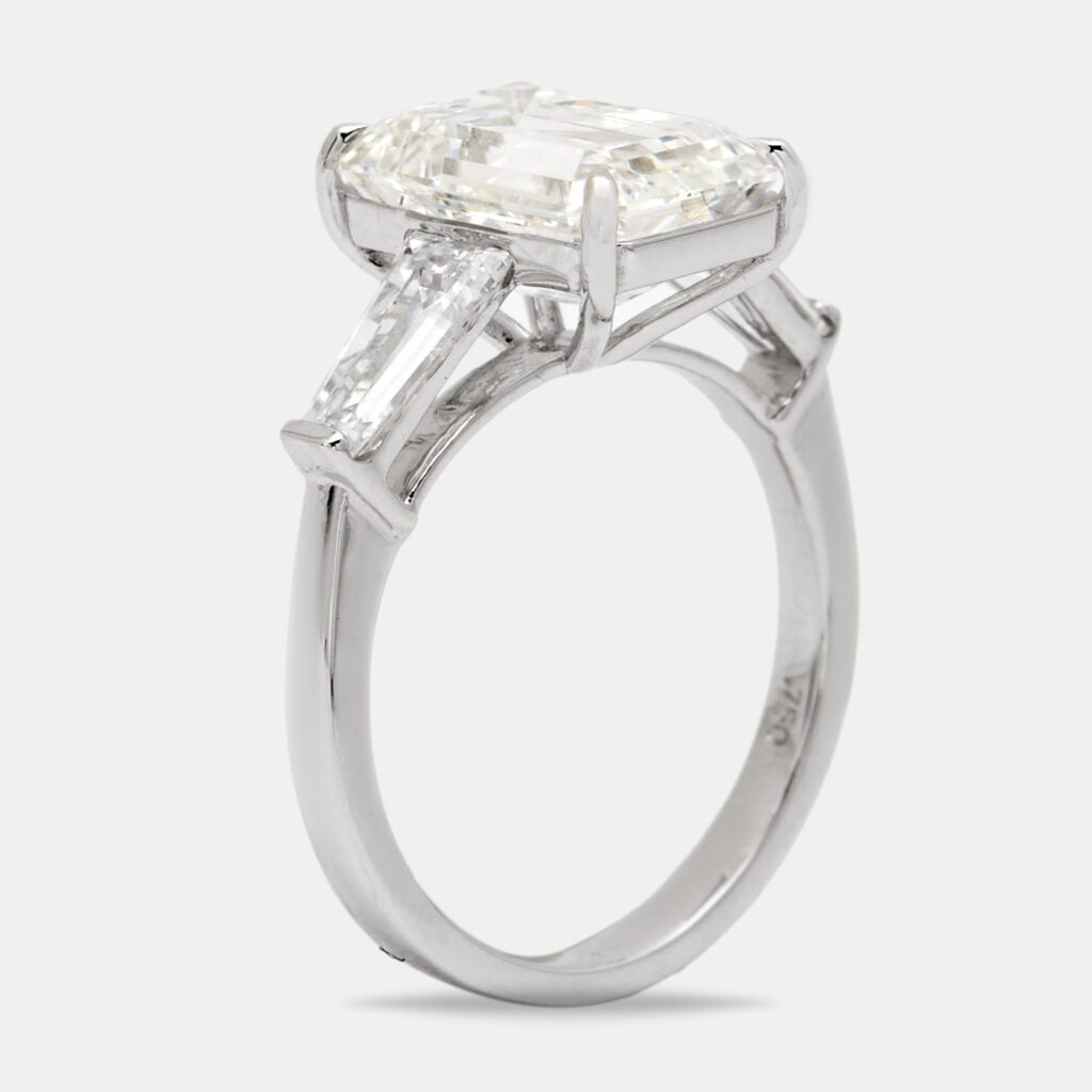 6.1 cts Emerald Cut Lab Grown Diamond 18k White Gold Ring Size 52 6.1 cts Emerald Cut Lab Grown Diamond 18k White Gold Ring Size 52